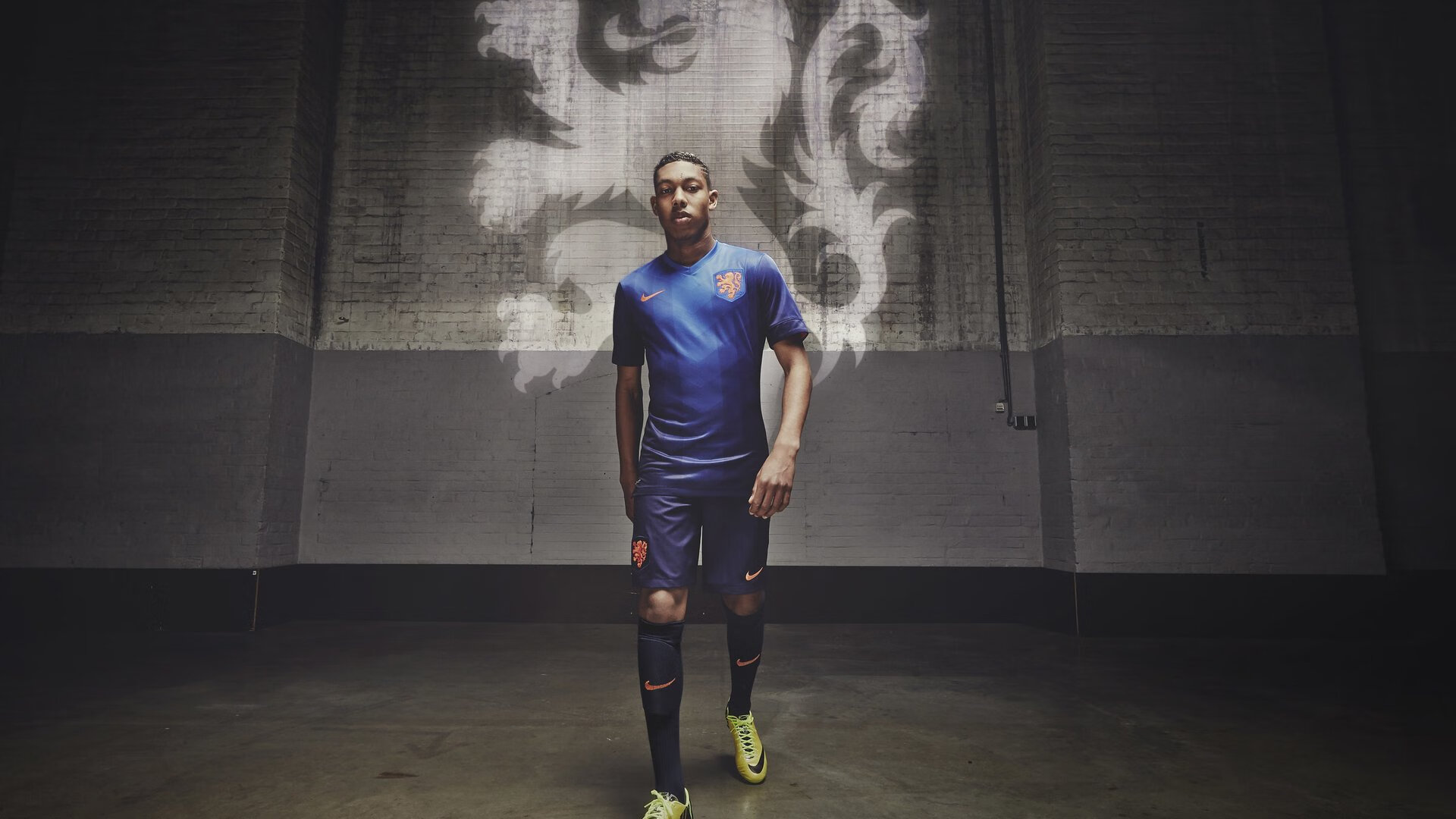 争议：阿莫林当选英超10月最佳主帅，英超十大巨星