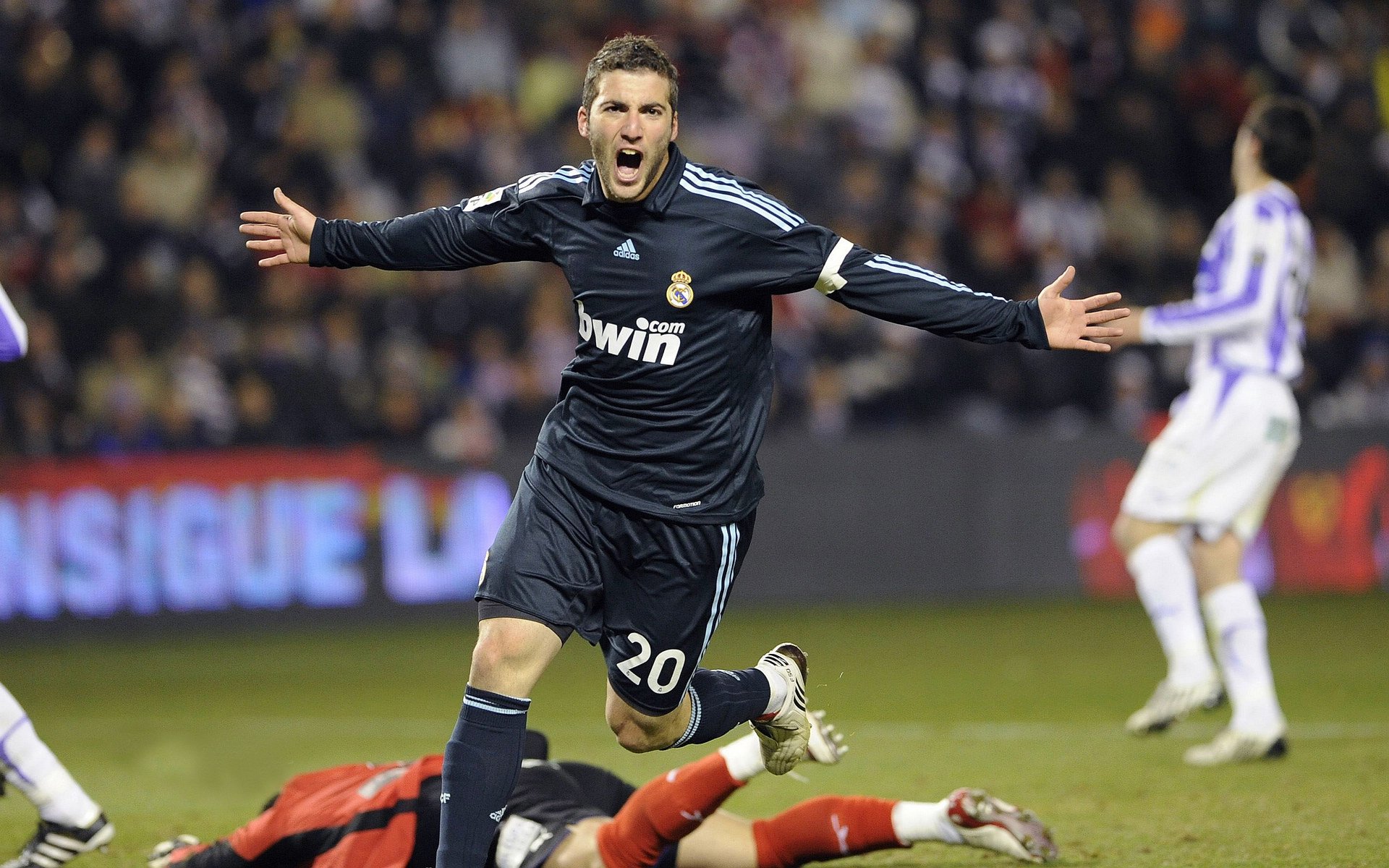 球衣营销：俱乐部新赛季主客场球衣发布反响盘点，各俱乐部新赛季球衣